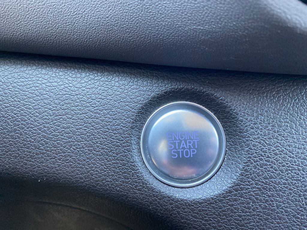 Used 2019 Hyundai Santa Fe Ultimate image 23