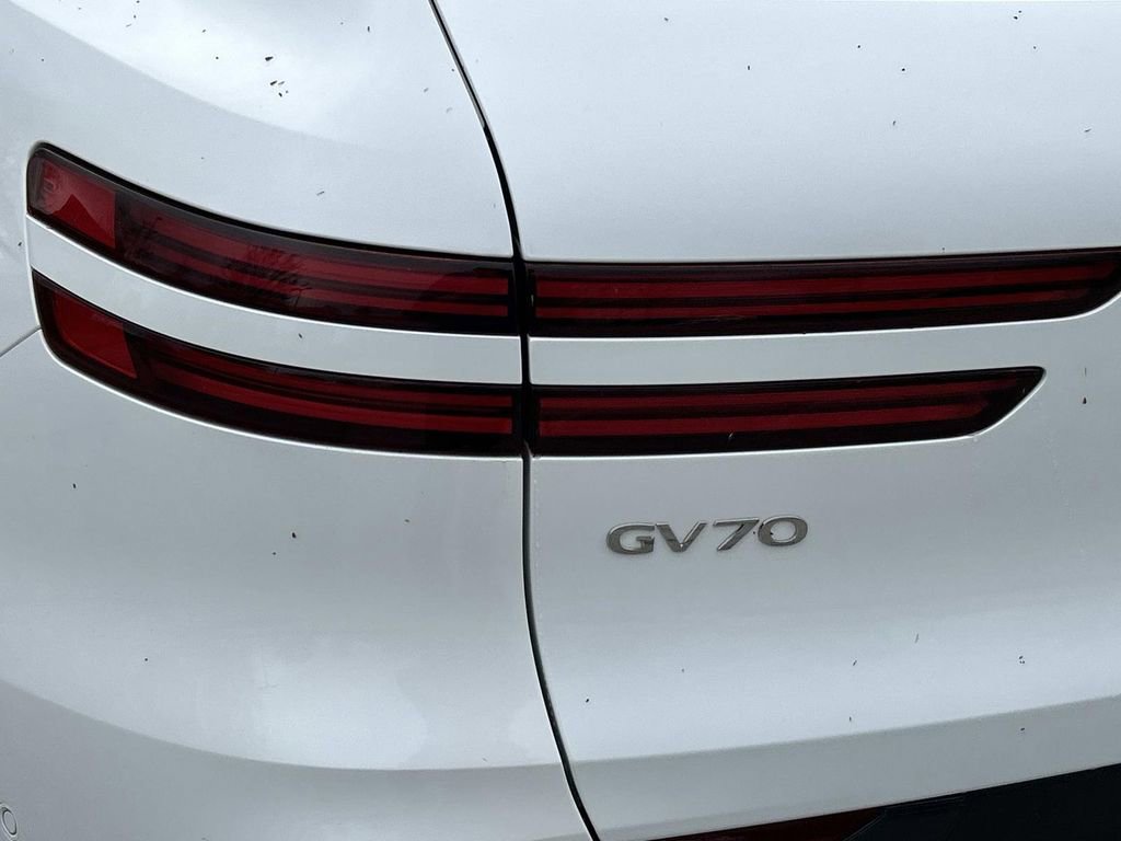 New 2026 Genesis GV70 2.5T Advanced image 12