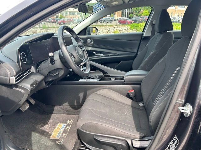 Used 2023 Hyundai Elantra SEL w/ Convenience Package FWD image 7