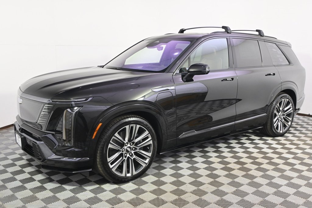 New 2026 Cadillac Vistiq Platinum image 2