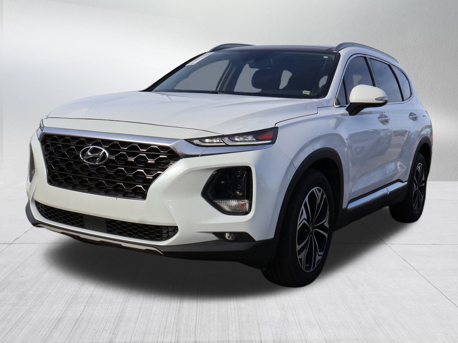 Used 2019 Hyundai Santa Fe Limited image 3