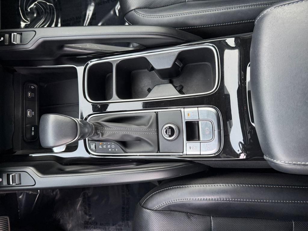 Used 2023 Kia Telluride S image 22