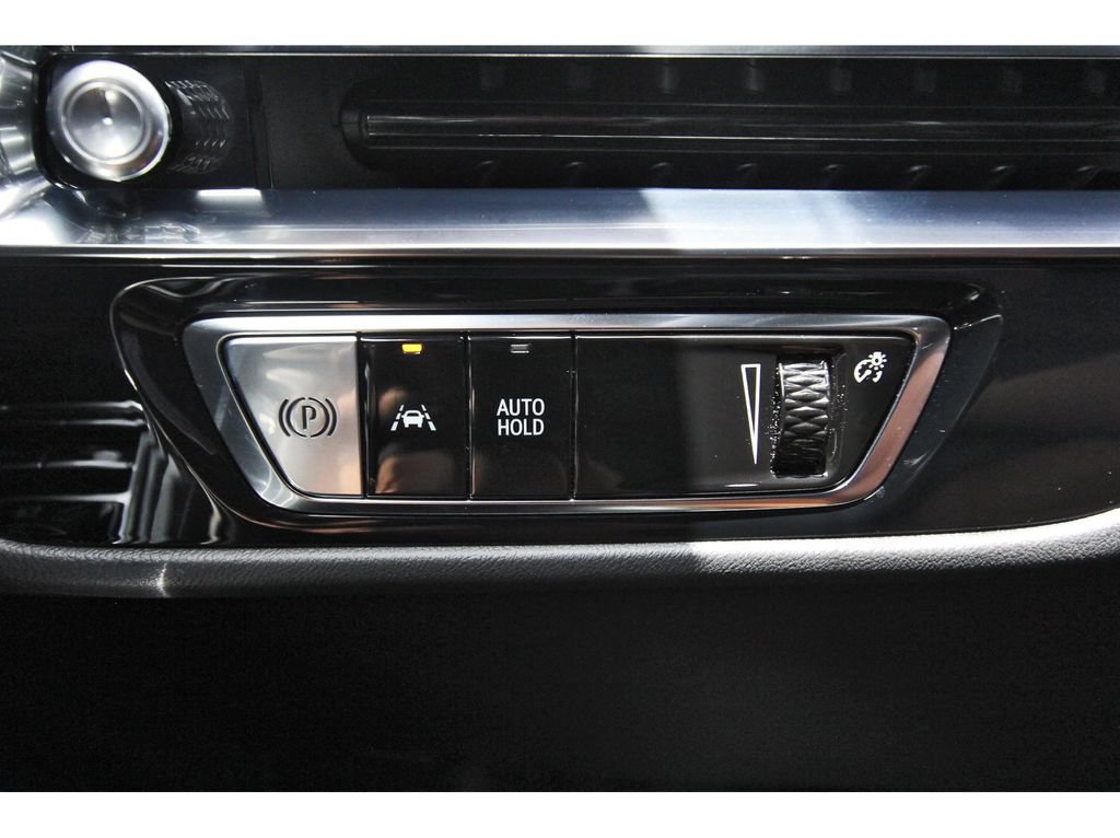 Used 2024 Cadillac Lyriq Luxury w/ LPO, Floor Liner Package AWD/4WD image 19