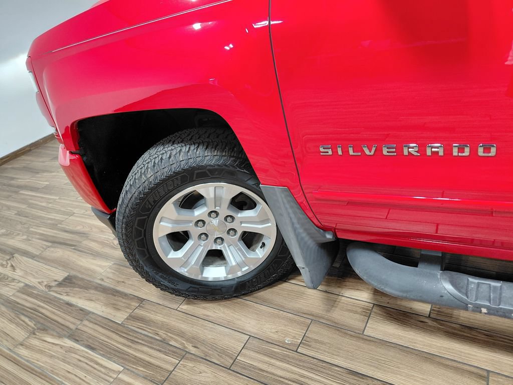 Used 2018 Chevrolet Silverado 1500 LT w/ All Star Edition AWD/4WD image 19