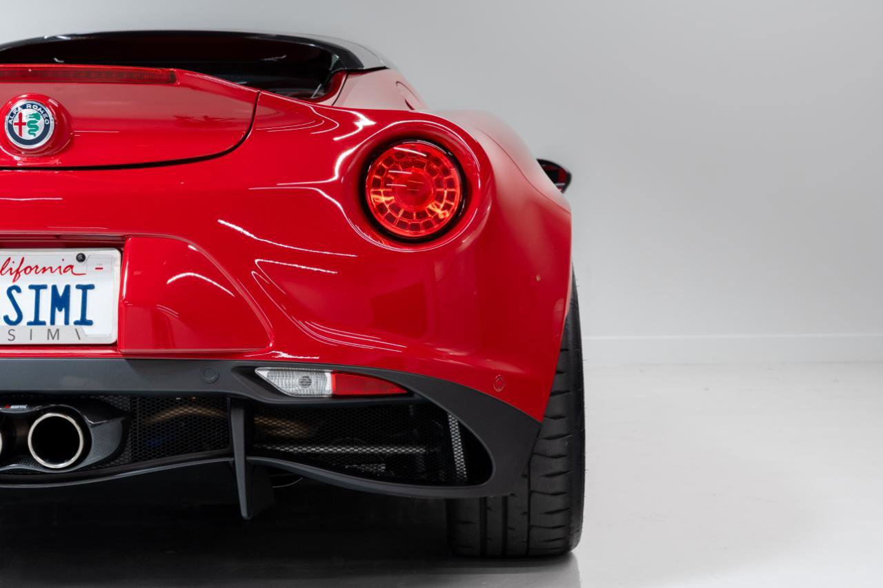 Used 2018 Alfa Romeo 4C Spider image 27