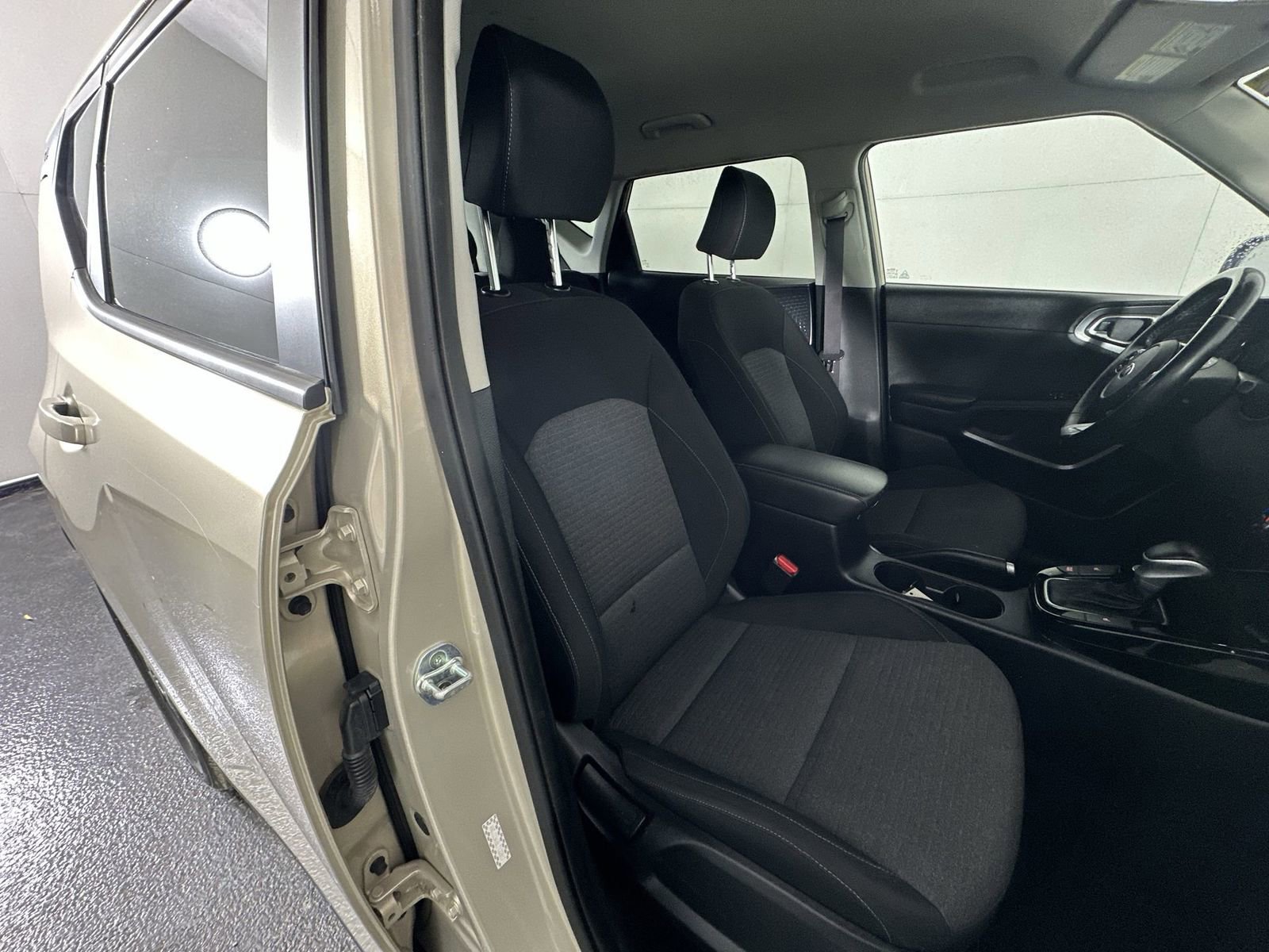 Used 2020 Kia Soul EX image 31