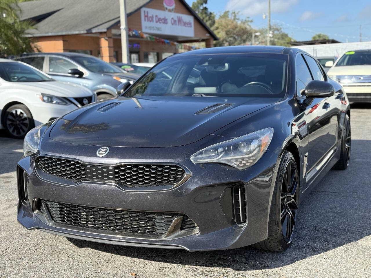 Used 2019 Kia Stinger GT1 image 3
