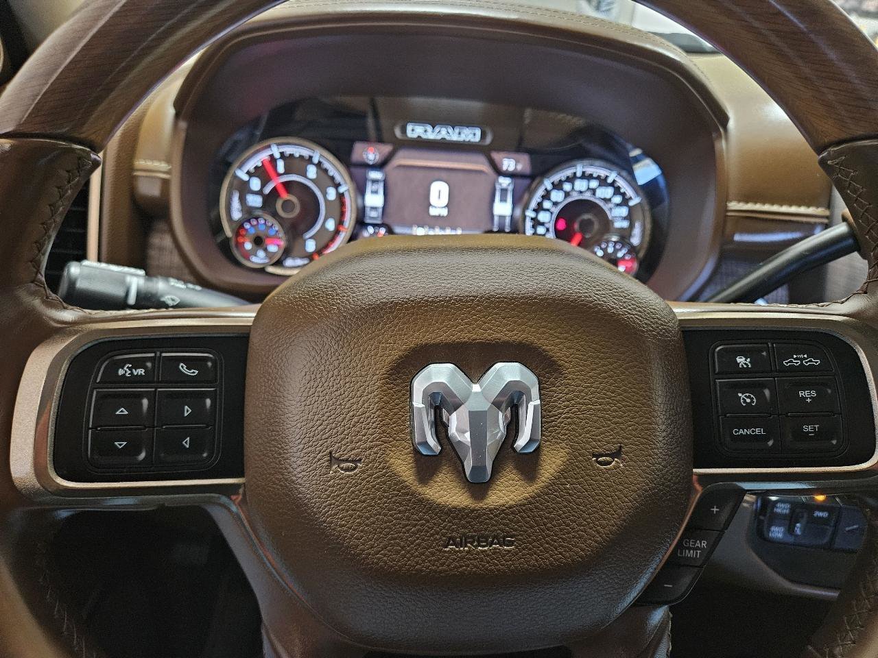 Used 2022 RAM 3500 Limited AWD/4WD image 18