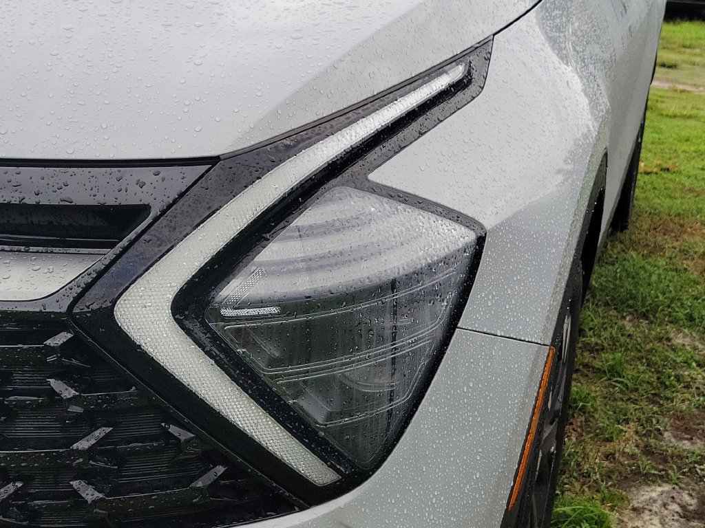 Used 2024 Kia Sportage X-Line w/ X-Line Premium Package AWD/4WD image 3