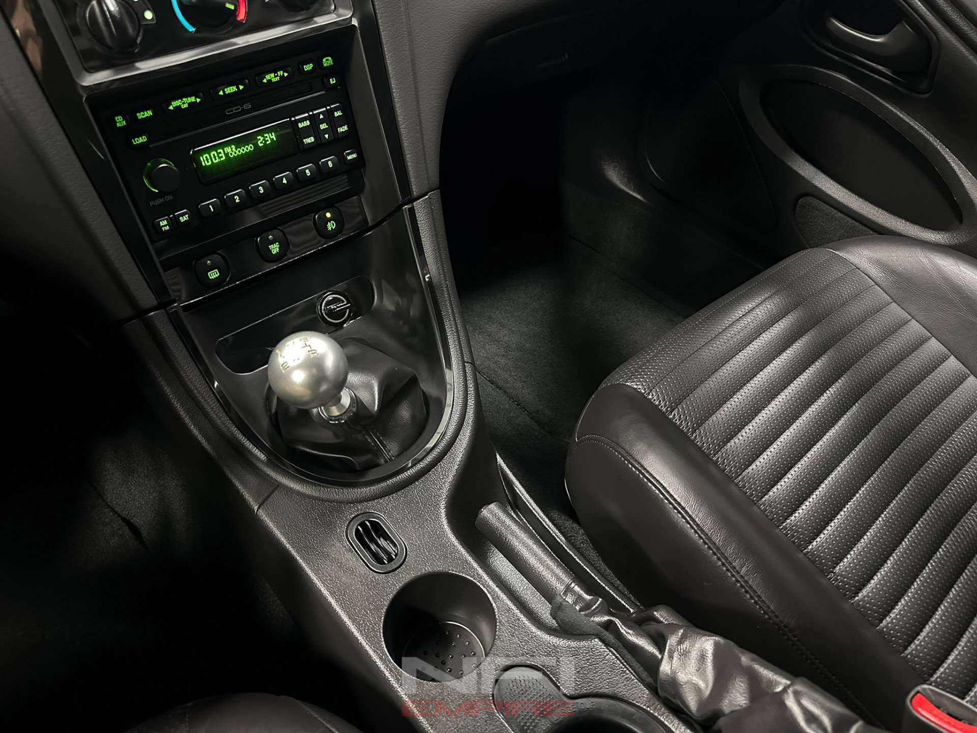 Used 2004 Ford Mustang Mach 1 RWD image 28