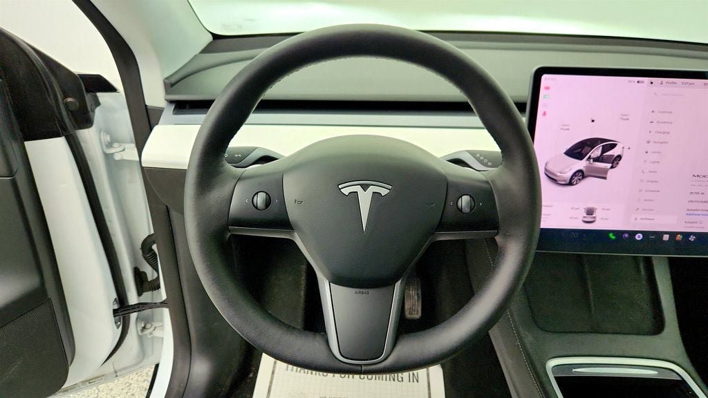 Used 2021 Tesla Model Y Long Range image 13