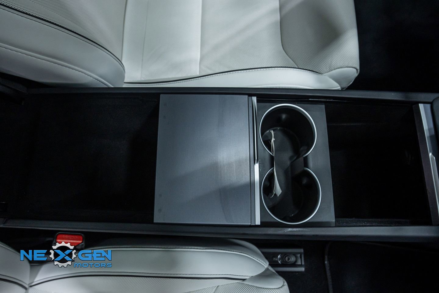 Used 2024 Tesla Model 3 Performance image 33