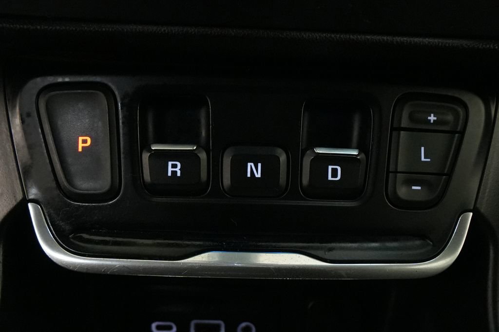 Used 2020 GMC Terrain SLT FWD image 35