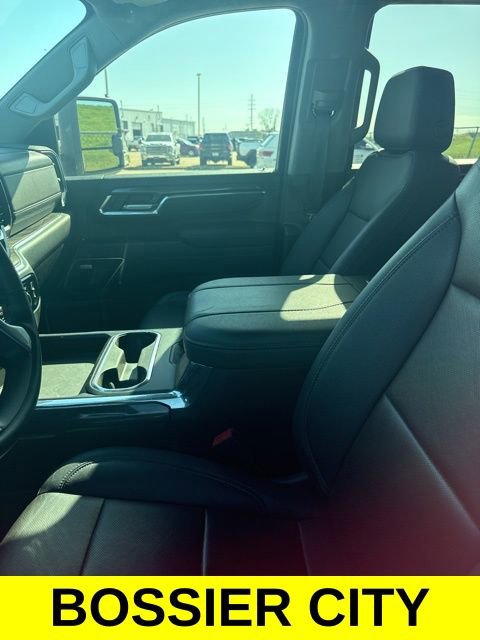 Used 2024 Chevrolet Silverado 2500 LTZ w/ LTZ Convenience Package image 10