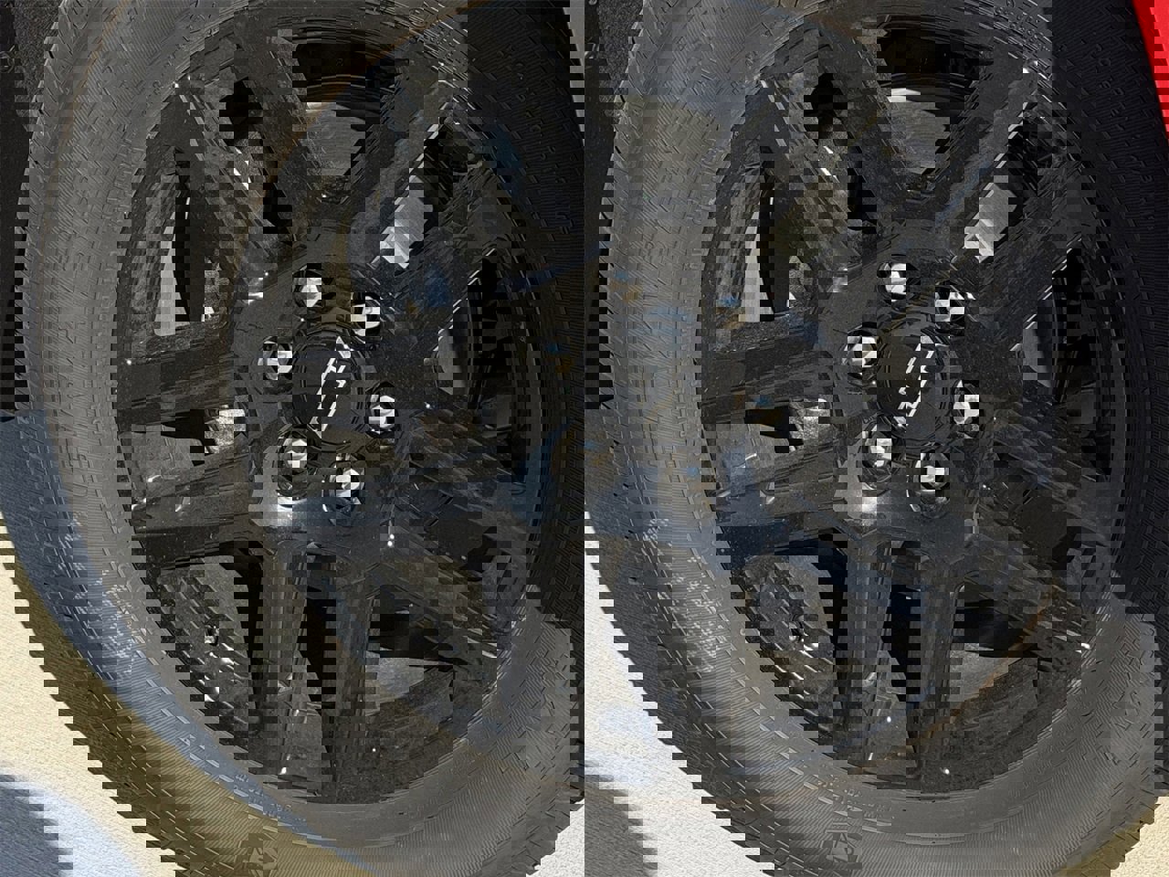 New 2026 Chevrolet Silverado 1500 Custom w/ LPO, Dark Essentials Package image 9