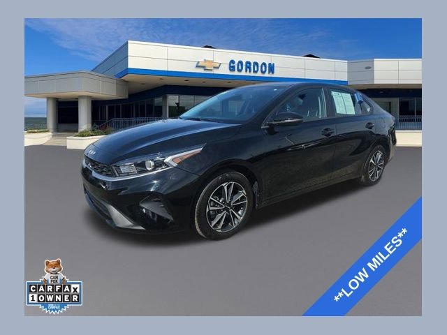 Used 2023 Kia Forte LXS w/ LXS Technology Package image 1
