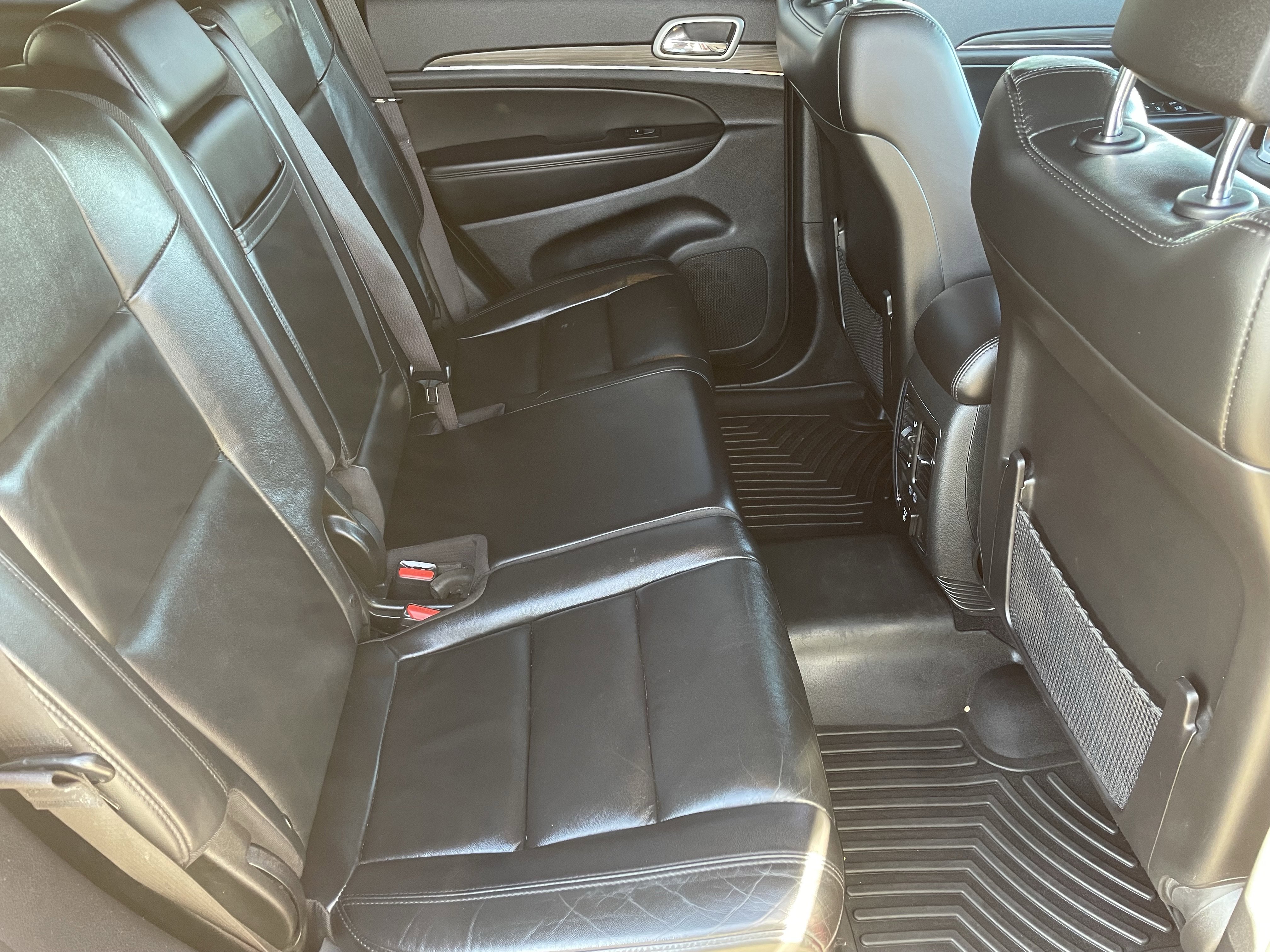 Used 2022 Jeep Grand Cherokee Limited image 13