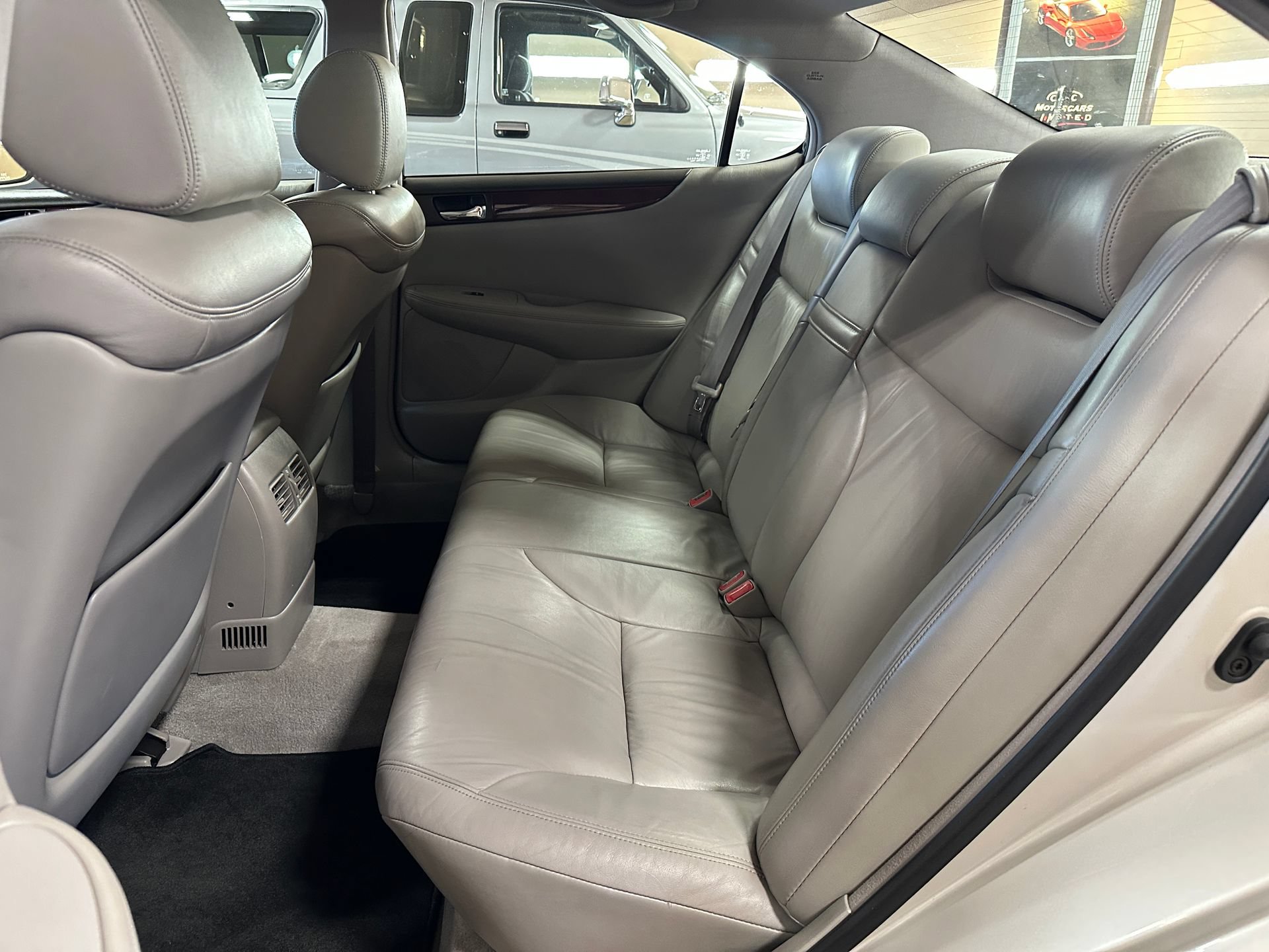 Used 2002 Lexus ES 330 FWD image 15