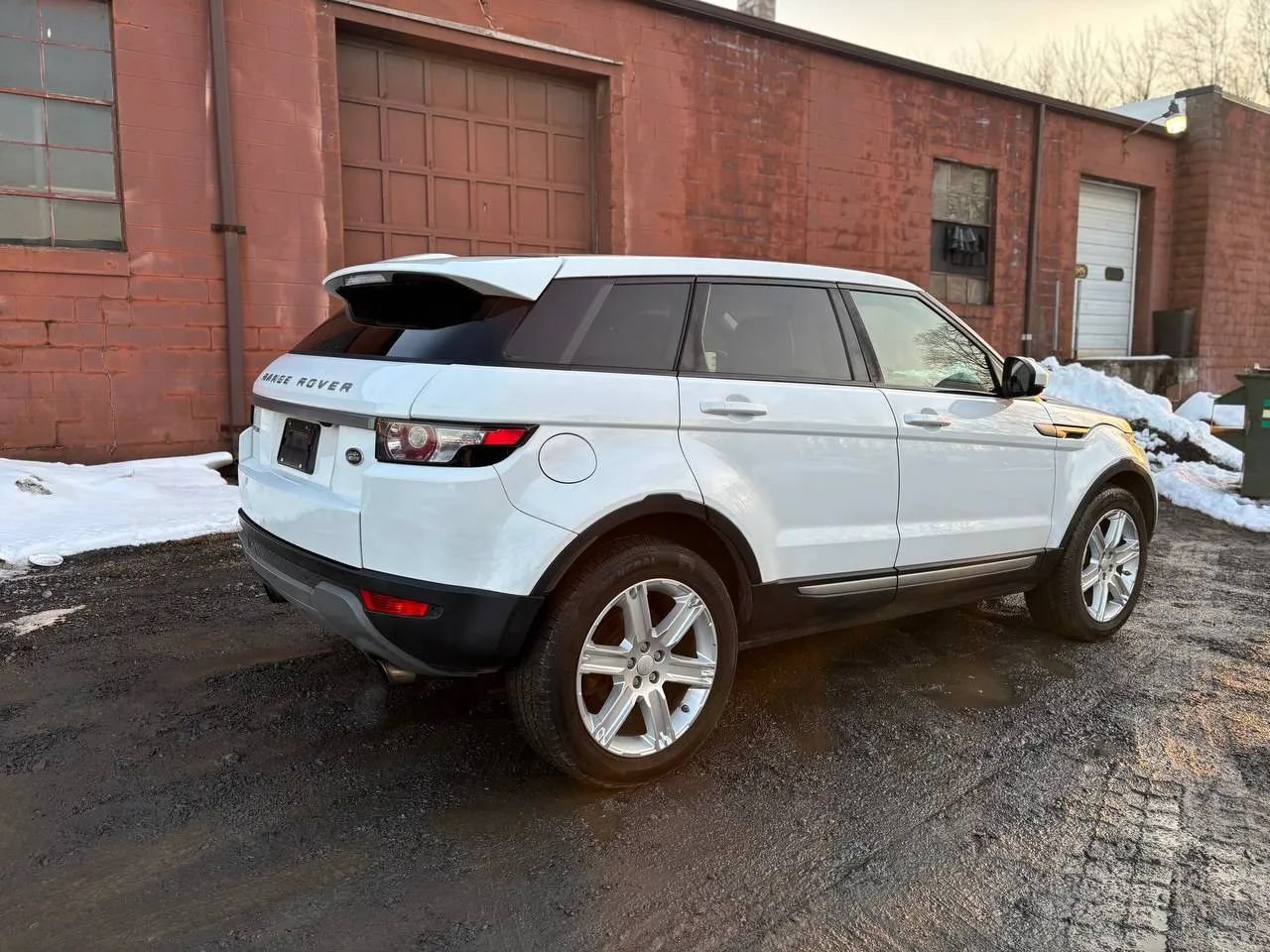 Used 2015 Land Rover Range Rover Evoque Pure Plus AWD/4WD image 4