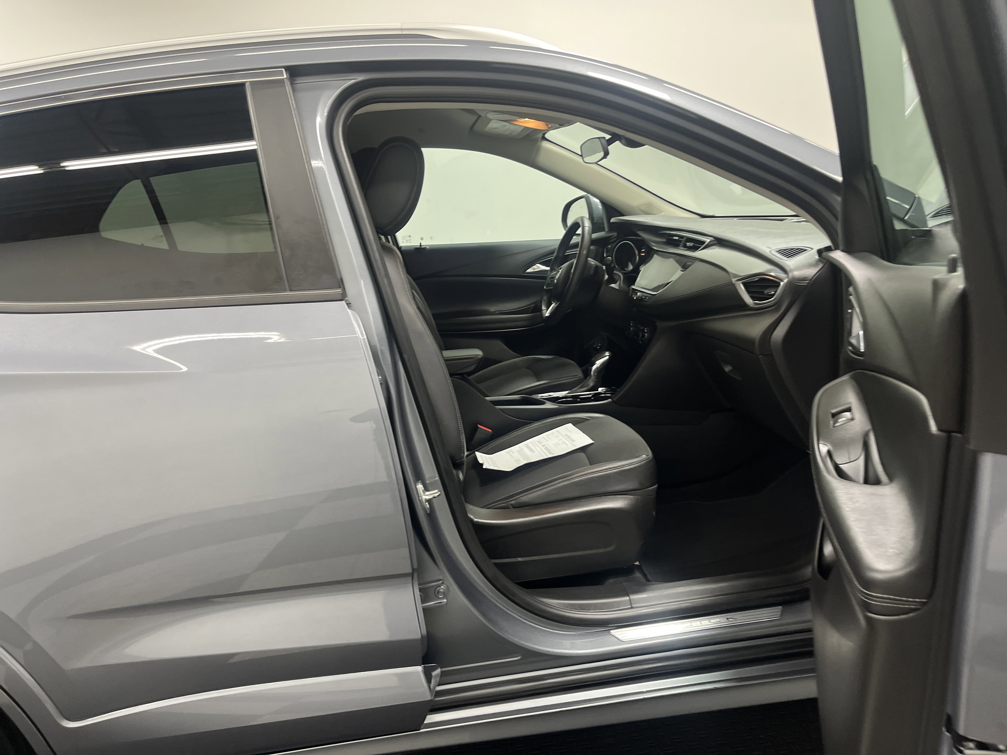 Used 2021 Buick Encore GX Select w/ Sport Touring Package image 26