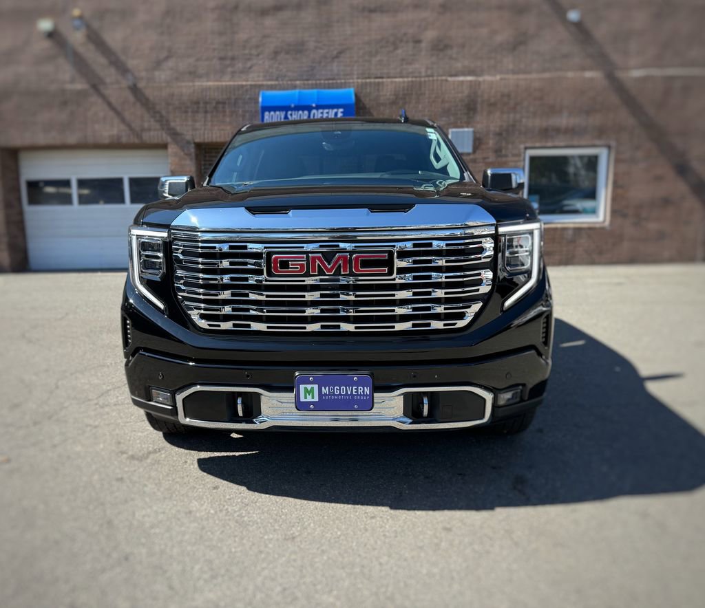 Used 2024 GMC Sierra 1500 Denali w/ Denali Reserve Package image 2