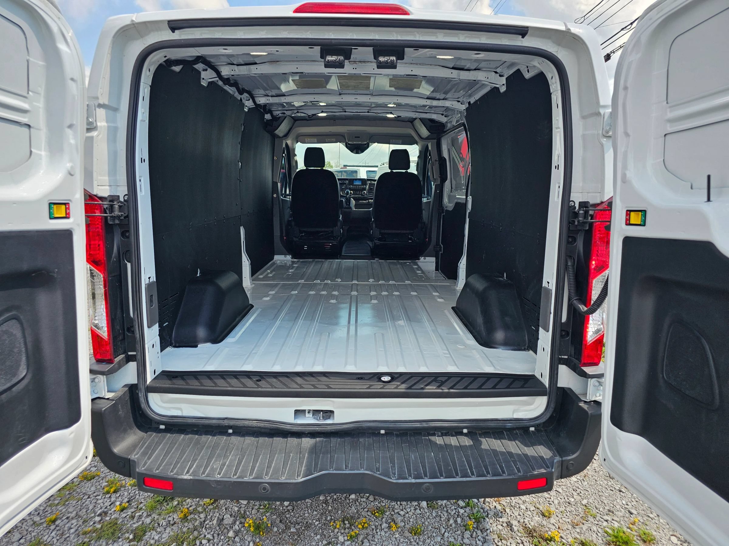 Used 2024 Ford Transit 150 Low Roof w/ Load Area Protection Package RWD image 8