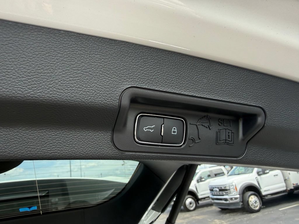 New 2026 Ford Explorer ST AWD/4WD image 47