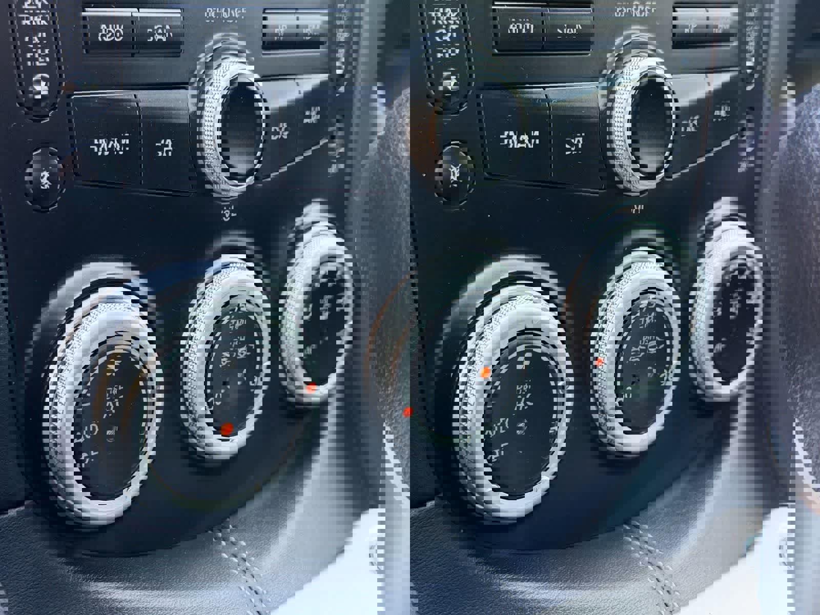 Used 2012 Nissan 370Z Touring w/ Sport Pkg image 24