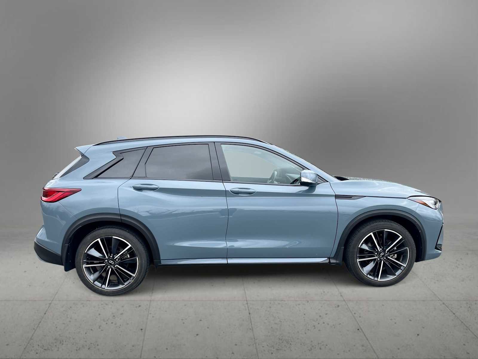 Used 2023 INFINITI QX50 Sport image 9