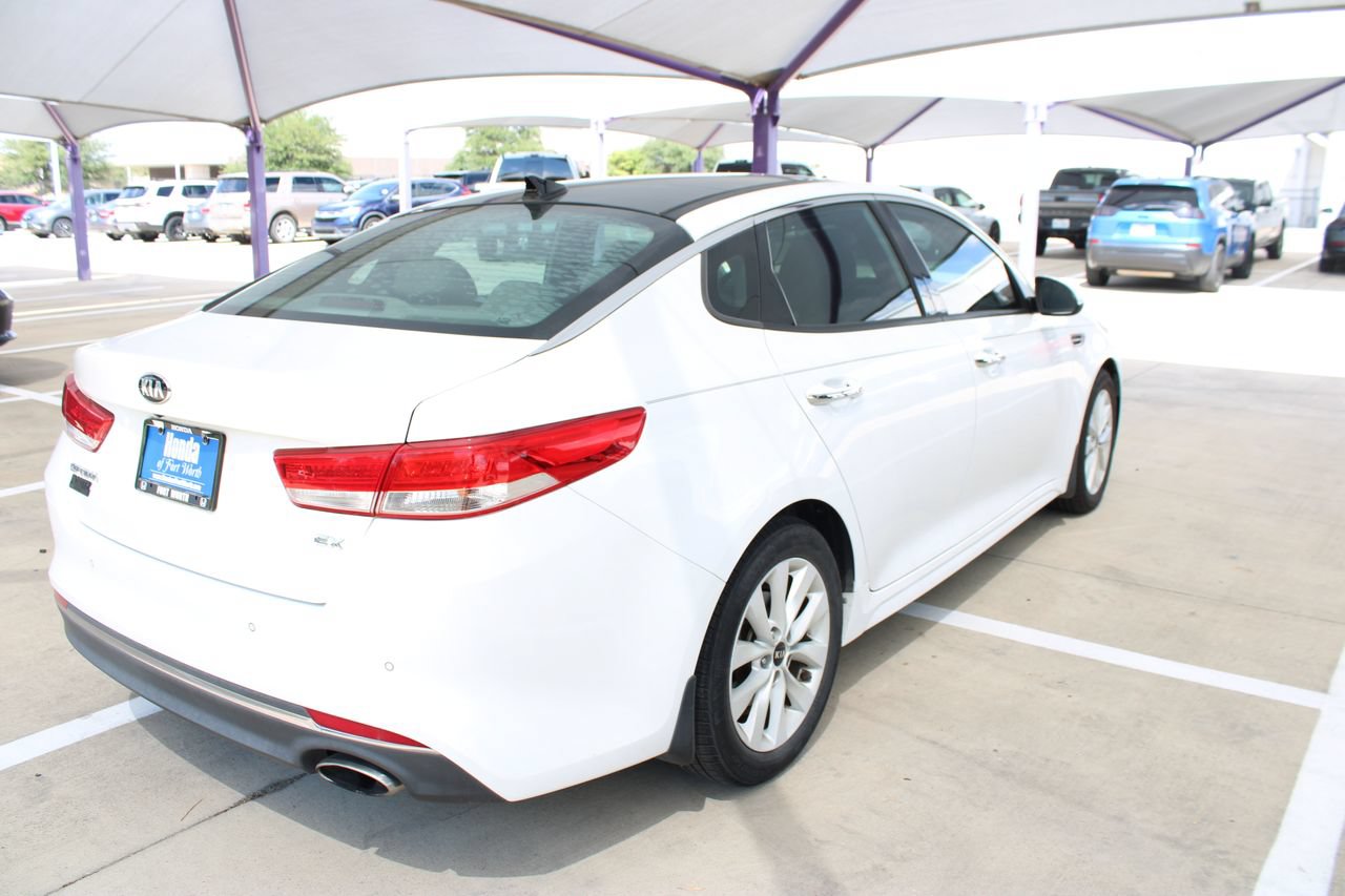 Used 2017 Kia Optima EX w/ Premium Package FWD image 6