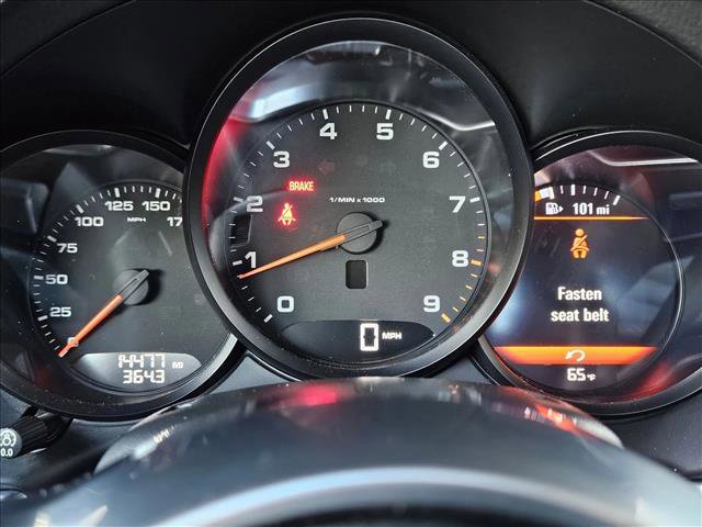 Used 2016 Porsche Boxster RWD image 11