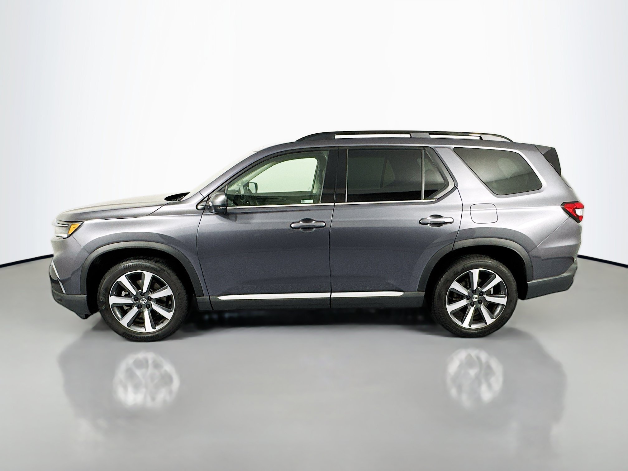 Certified 2023 Honda Pilot Touring image 8