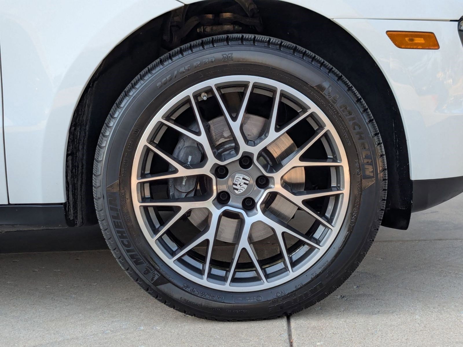 Used 2017 Porsche Macan image 28