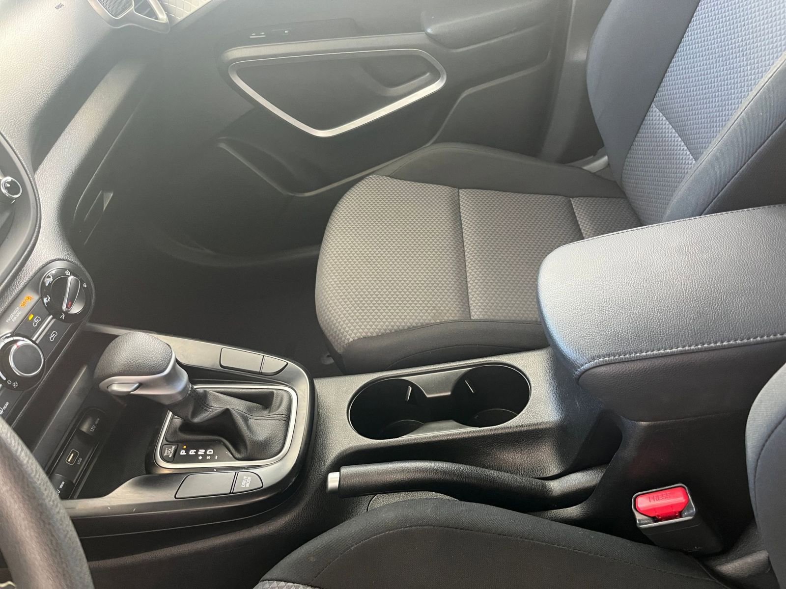 Used 2025 Kia Soul LX w/ LX Technology Package image 39