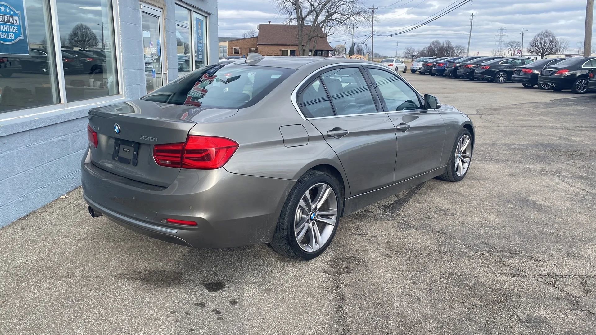 Used 2017 BMW 330i xDrive Sedan image 28
