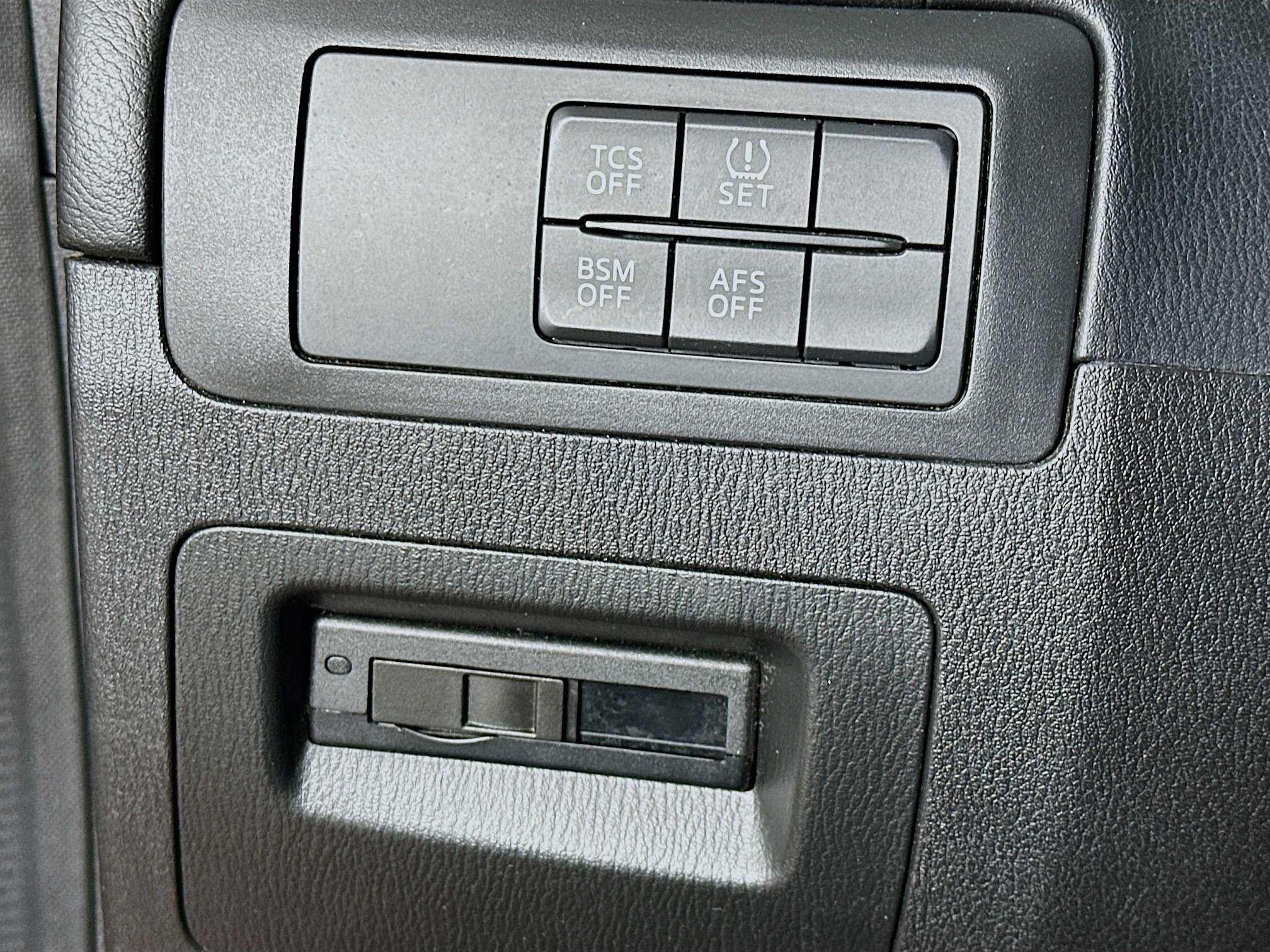 Used 2013 MAZDA CX-5 Touring w/ Touring Tech Pkg image 17