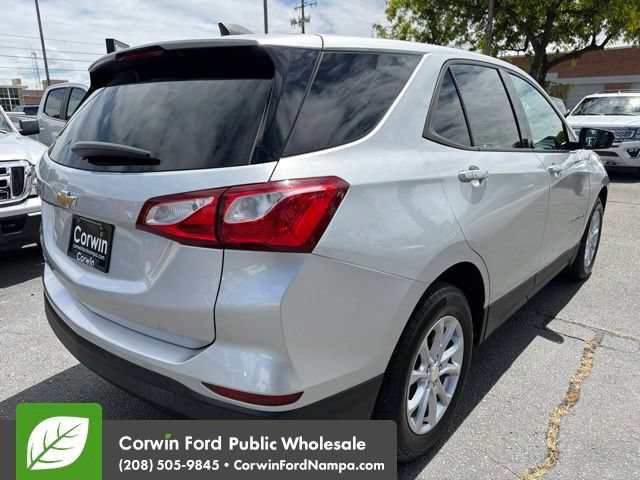 Used 2019 Chevrolet Equinox LS w/ LS Convenience Package FWD image 5
