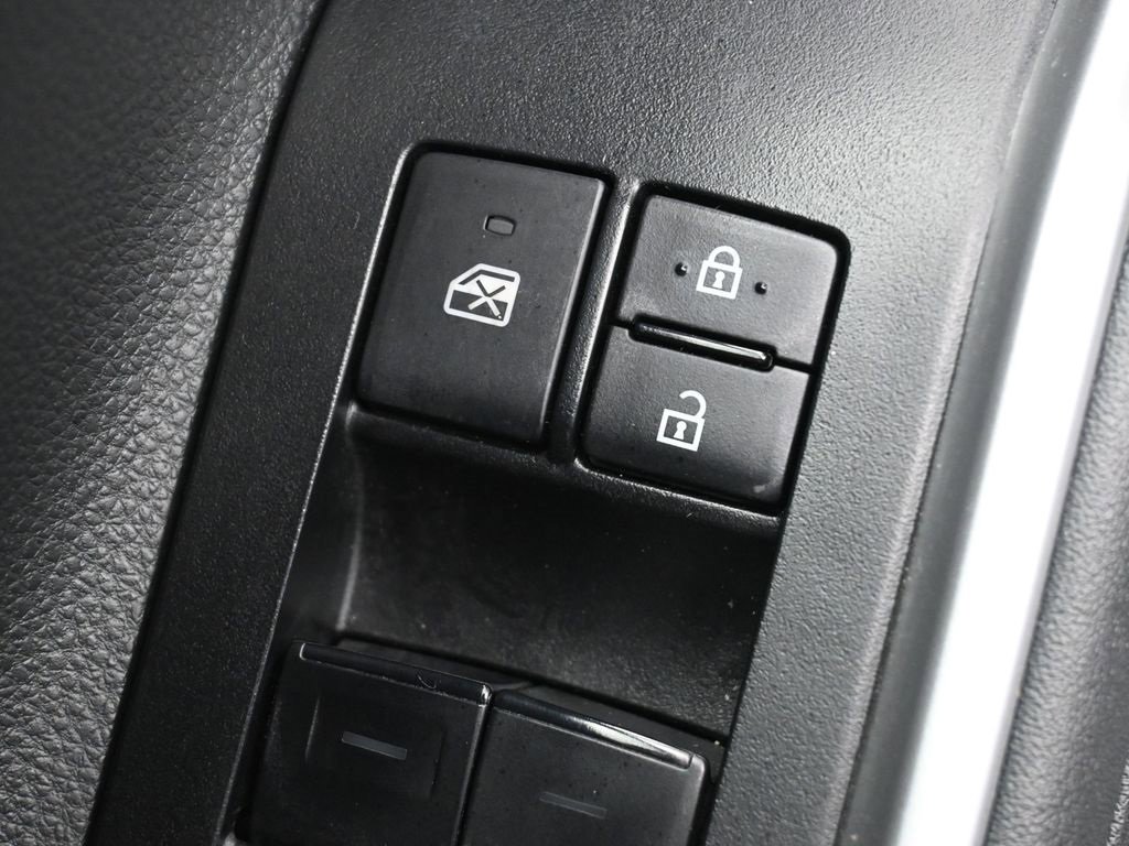 Certified 2023 Toyota Highlander XSE image 13