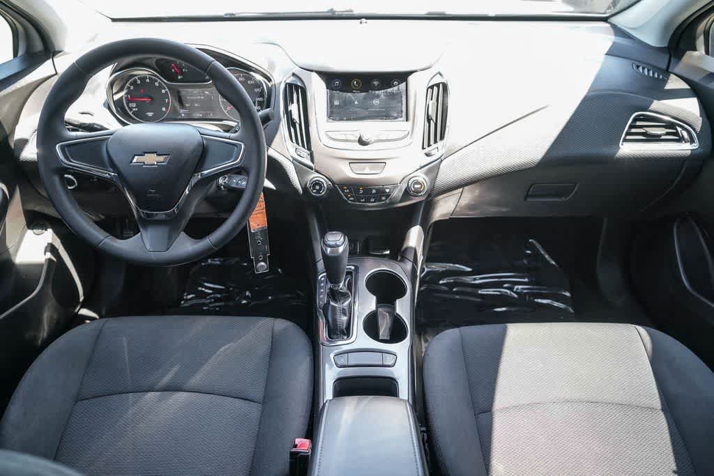 Used 2019 Chevrolet Cruze LS FWD image 11