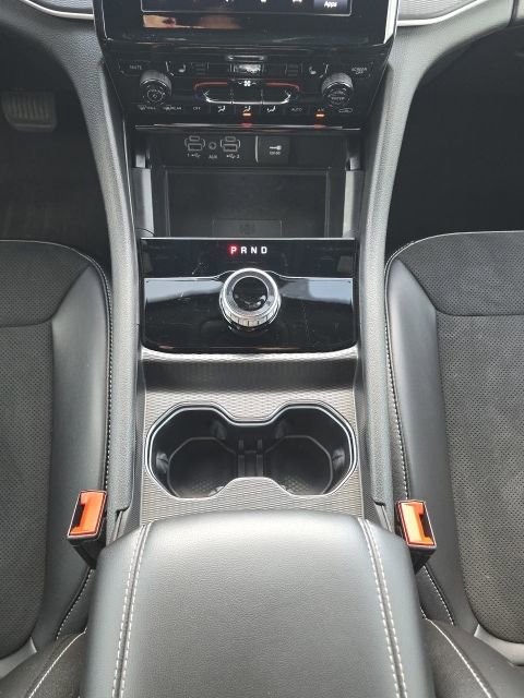 Used 2025 Jeep Grand Cherokee L Altitude RWD image 40