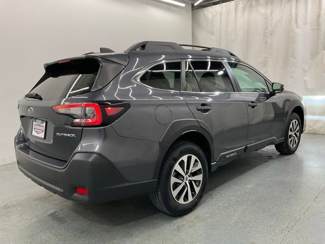 Used 2025 Subaru Outback Premium AWD/4WD image 7