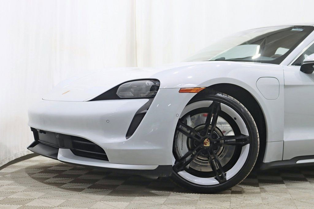 Used 2023 Porsche Taycan Turbo image 2