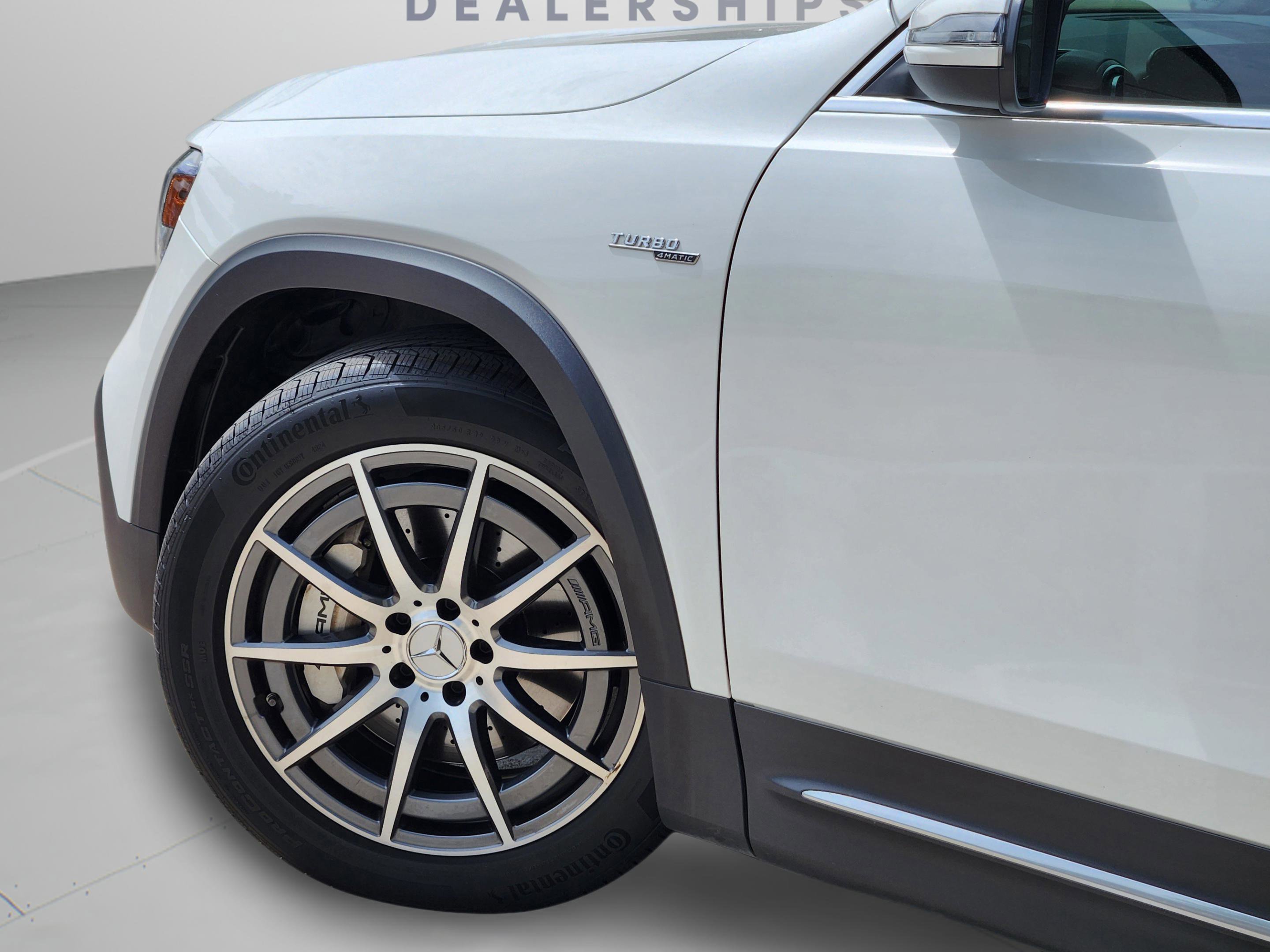 Used 2023 Mercedes-Benz GLB 35 AMG 4MATIC image 27