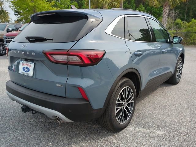Used 2025 Ford Escape SE w/ PHEV Premium Package image 4
