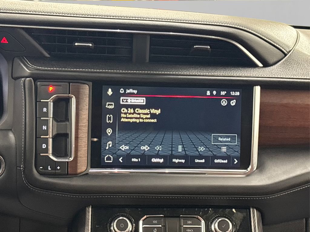 Used 2023 GMC Yukon Denali Ultimate image 22