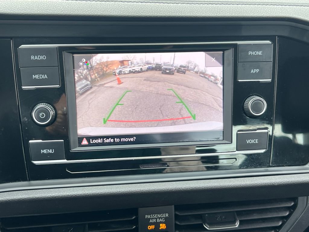 Certified 2024 Volkswagen Jetta SE image 30