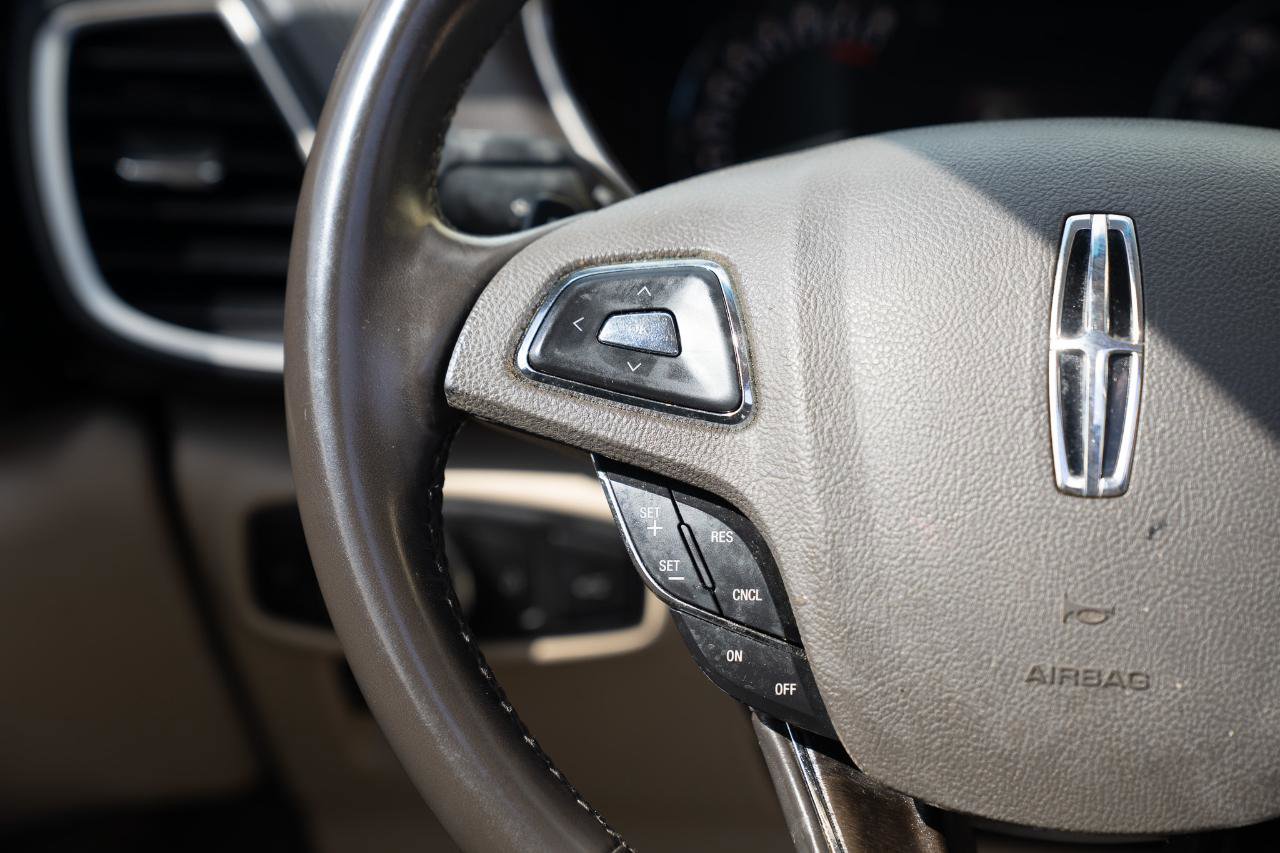 Used 2017 Lincoln MKX Reserve FWD image 40