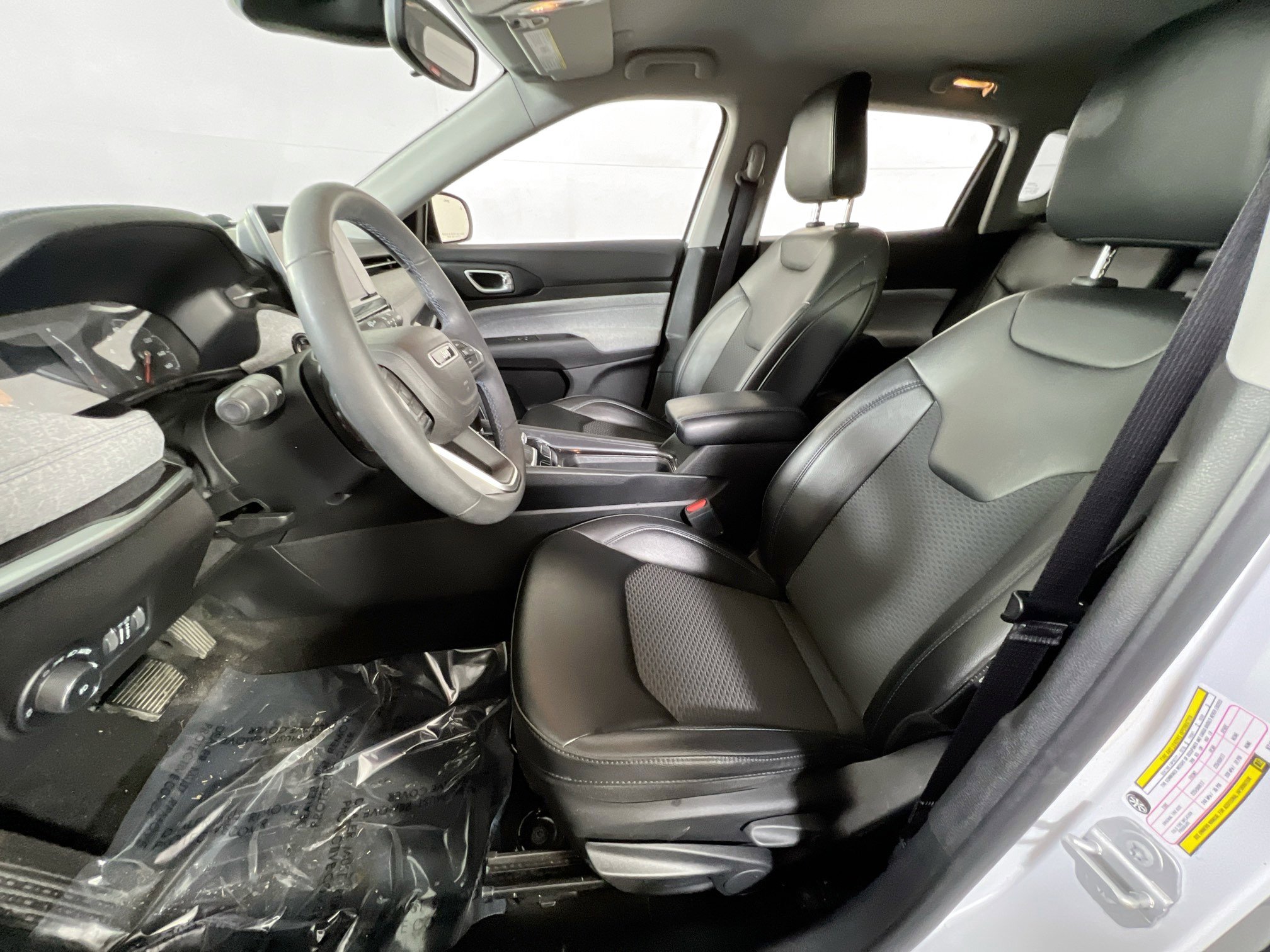Used 2022 Jeep Compass Latitude AWD/4WD image 19