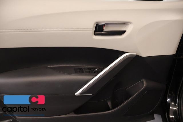 Certified 2024 Toyota Corolla Cross L AWD/4WD image 10