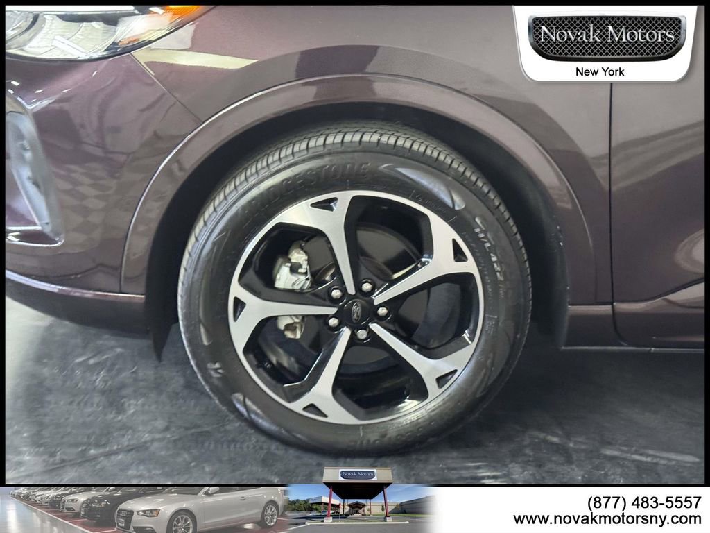 Used 2023 Ford Escape ST-Line Select w/ Tech Pack #2 image 5